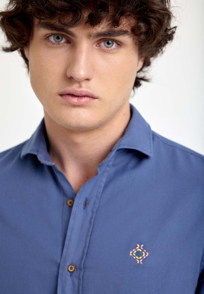Camisa bordada algodón azul