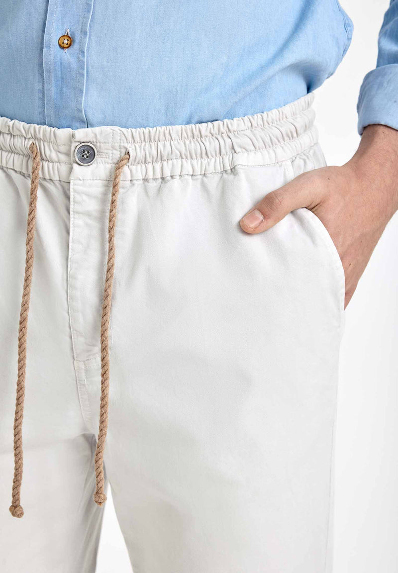 Pantalón jogger off-white