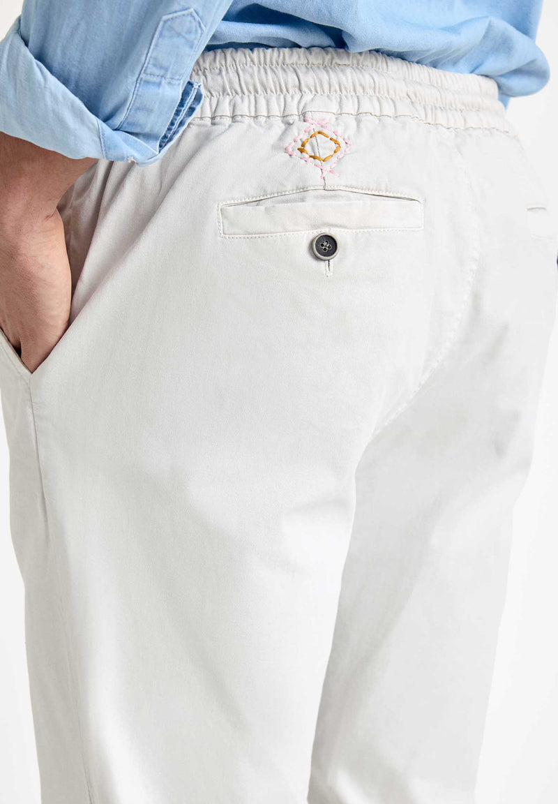 Pantalón jogger off-white