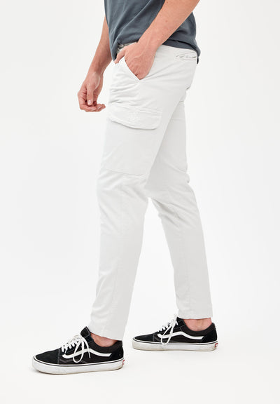 Pantalón cargo off-white