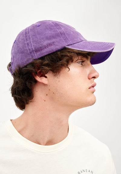 Gorra morada logo bordado